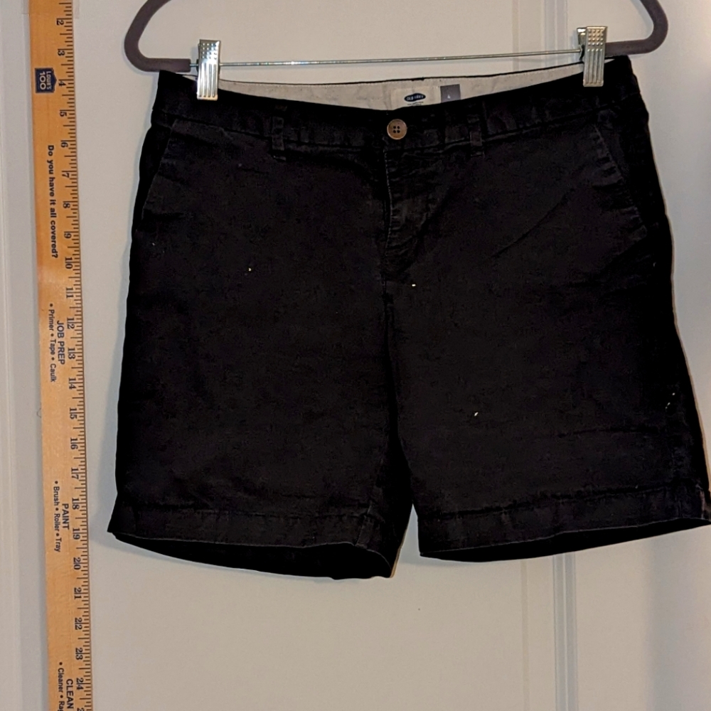 Old Navy black chino shorts